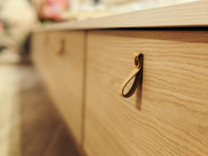 institut-beaute-anneyc-travaux-amenagement-rangement-bois (10)