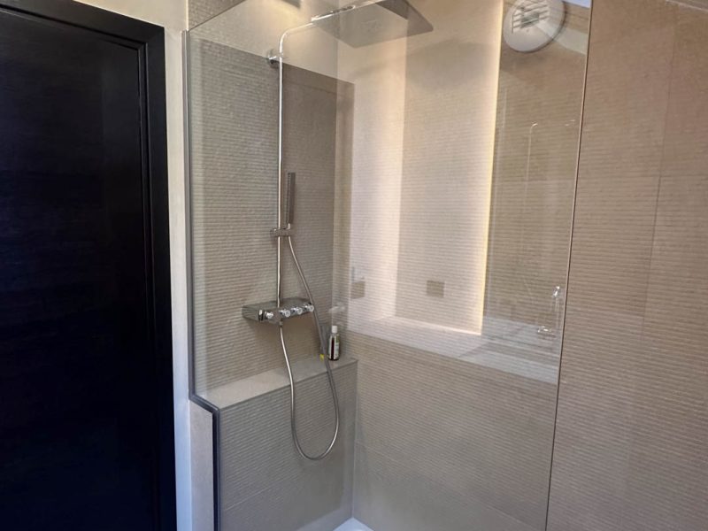 poisy-annecy-menuiserie-agencement-sur-mesure-architecte-interieur-salle-de-bain-meuble-tv-placard (6)