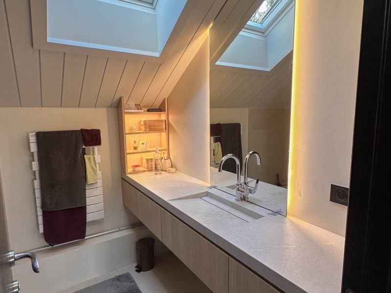 poisy-annecy-menuiserie-agencement-sur-mesure-architecte-interieur-salle-de-bain-meuble-tv-placard (8)